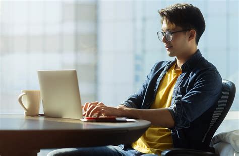 Web Designer and Web Developer Philippines .